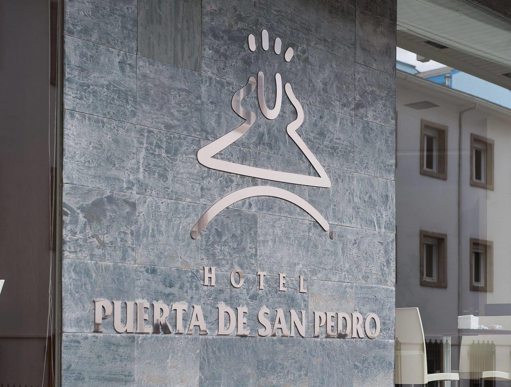Exe Puerta San Pedro Hotel Lugo Exterior photo